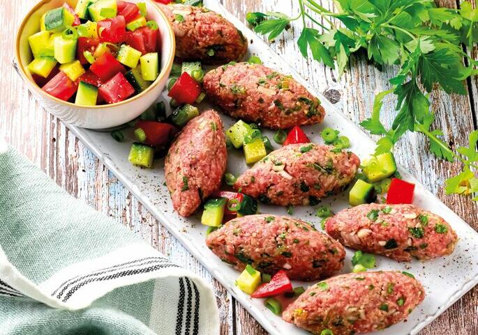 Tchi keufté (tartare arménien) et salade